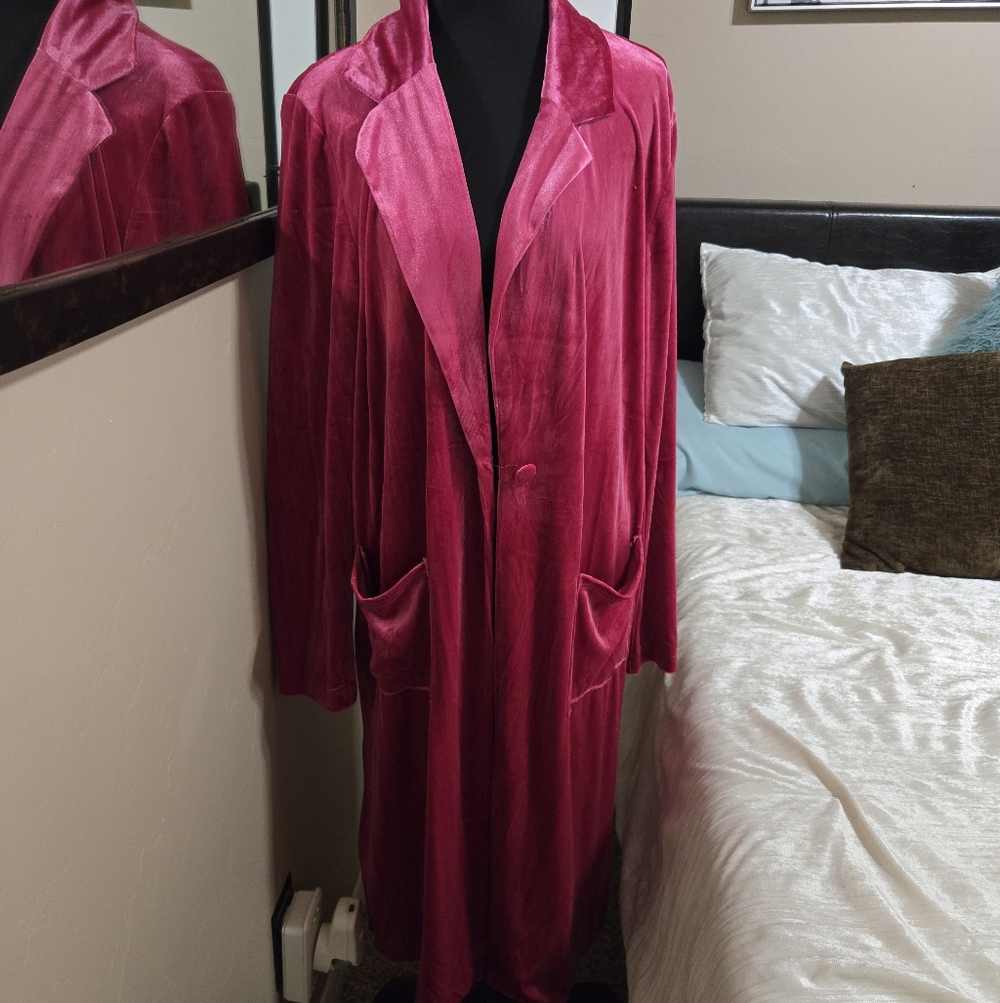 Luxurious Pink Velvet Women's Jacket/Duster By Southern Grace Size L/XL NWT